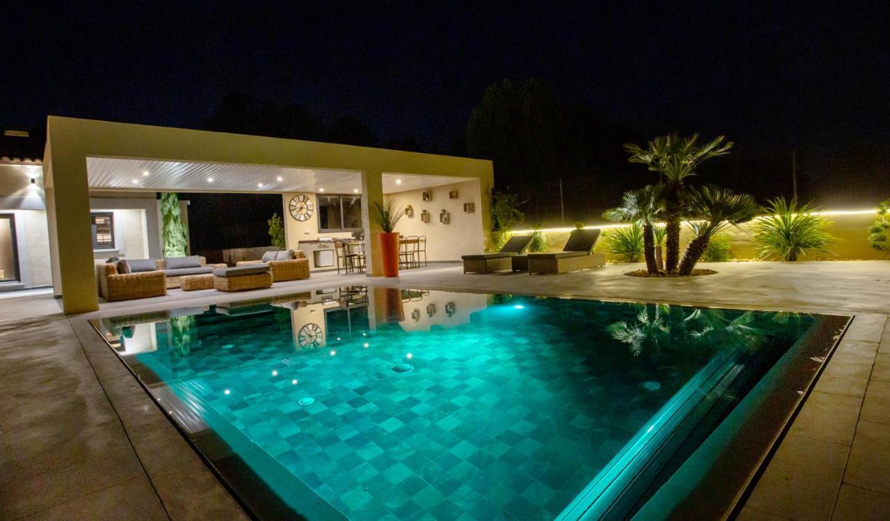 Villa Palma & Spa Л'Иль-сюр-ла-Сорг Экстерьер фото